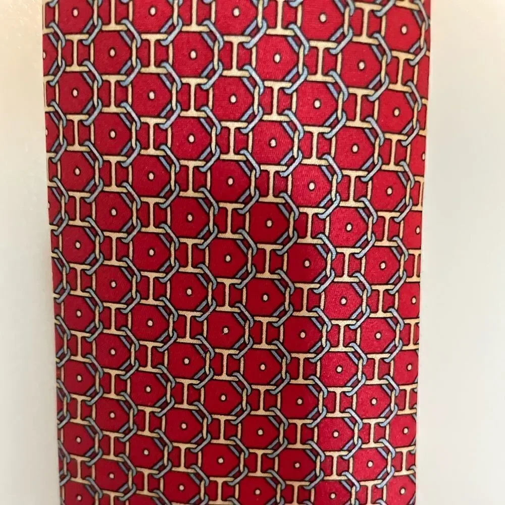 Bloomingdale’s Men’s Store Tie - red - excellent condition
